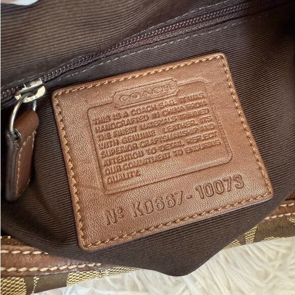 y2k COACH Brown Signature Canvas Soho Hobo Shoulder Bag - Picture 7 of 10
